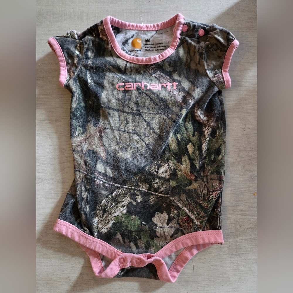 Carharrt Pink Camo One Piece Bodysuit Short Sleeve Size 9 Months